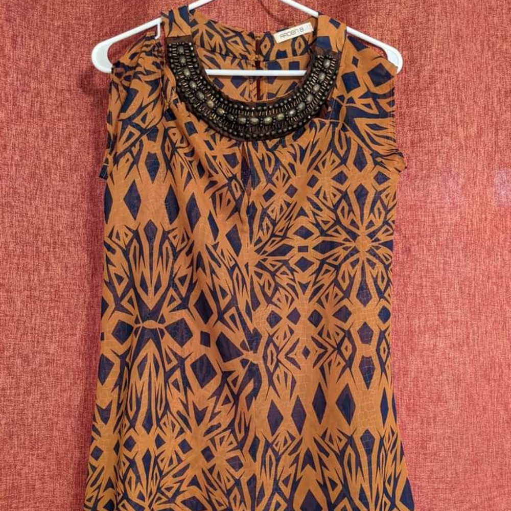 Arden B. cold shoulder top